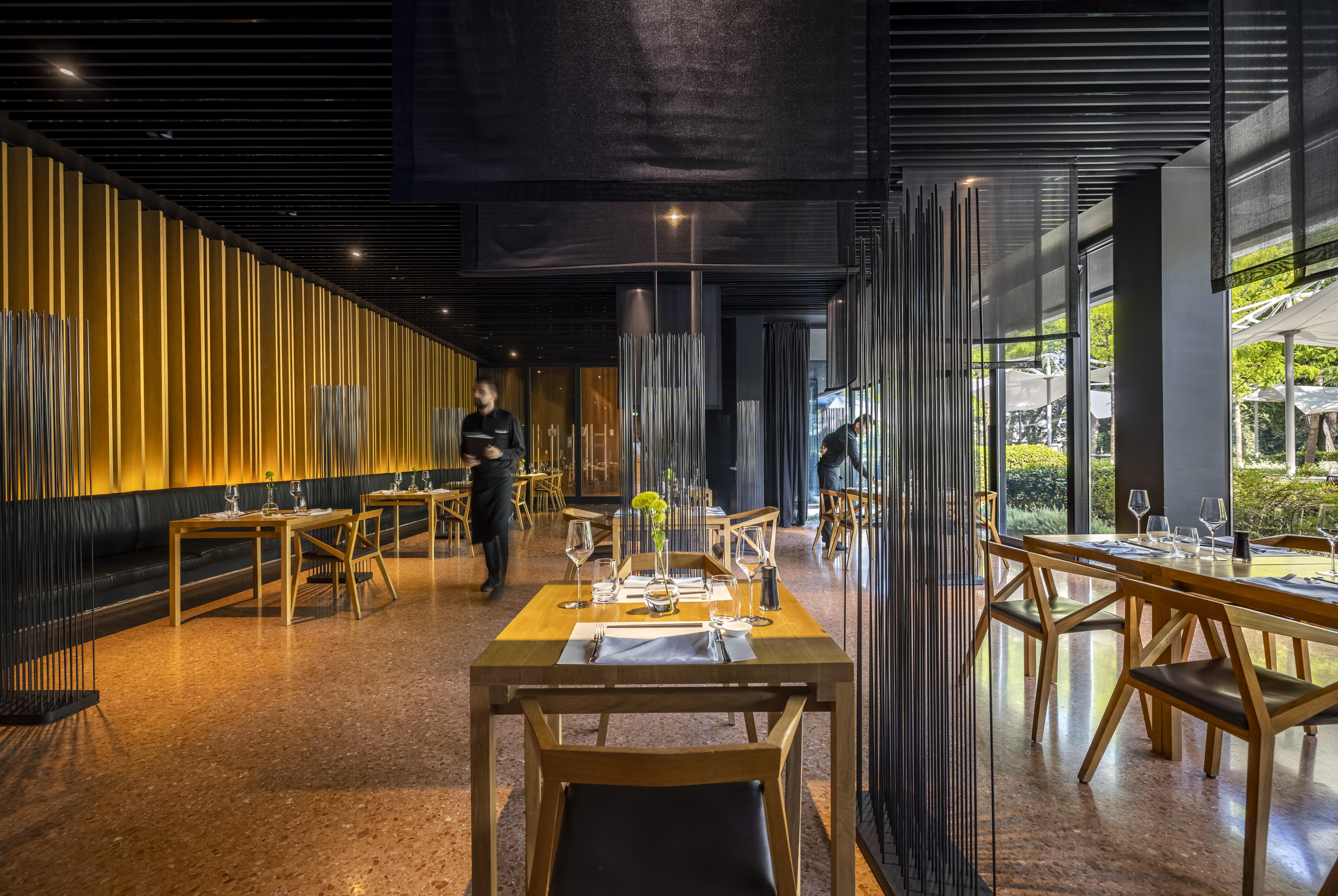 Lone Hotel By Maistra Collection Ровин Екстериор снимка Restaurant interior