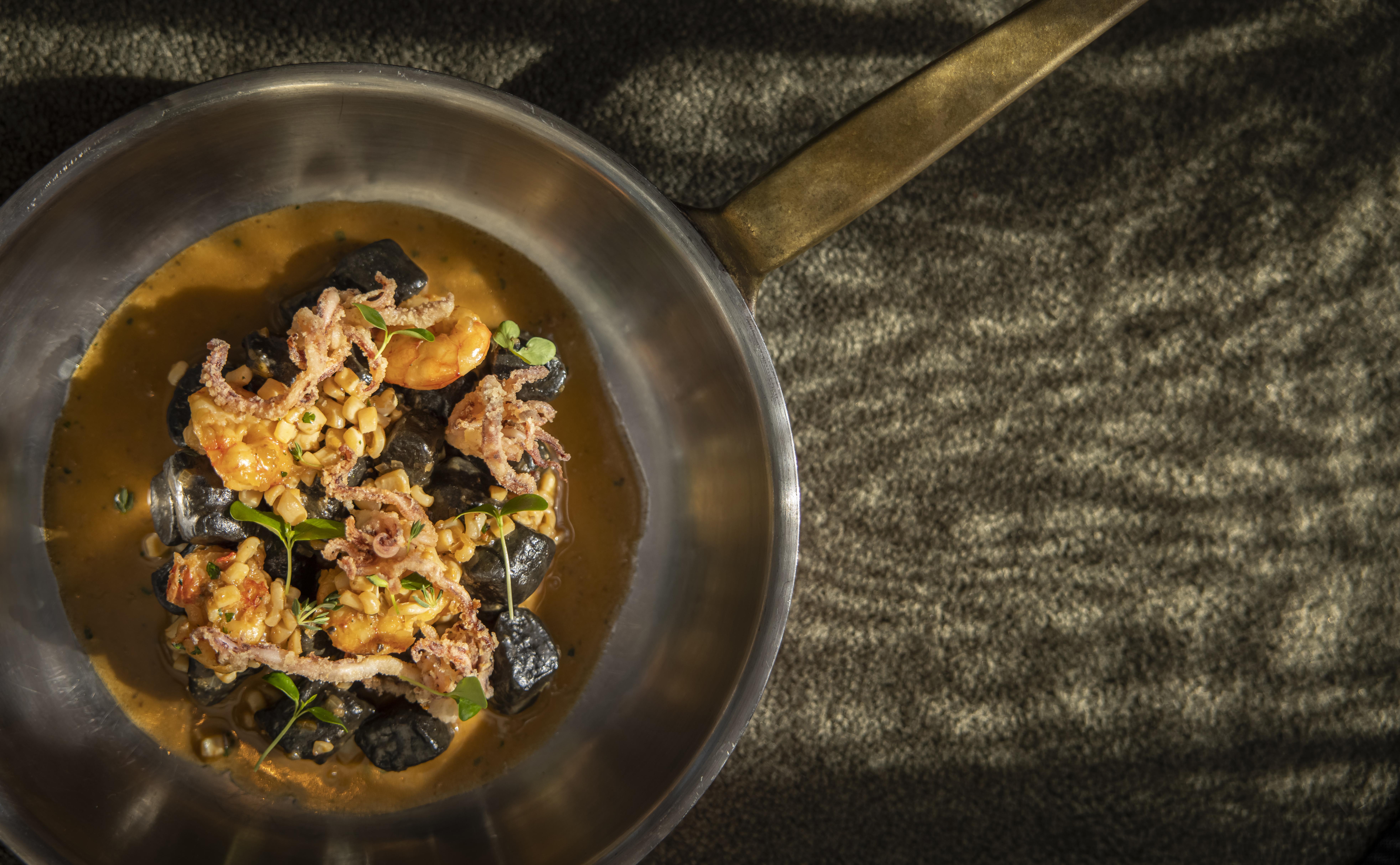 Lone Hotel By Maistra Collection Ровин Екстериор снимка A pan of stewed octopus