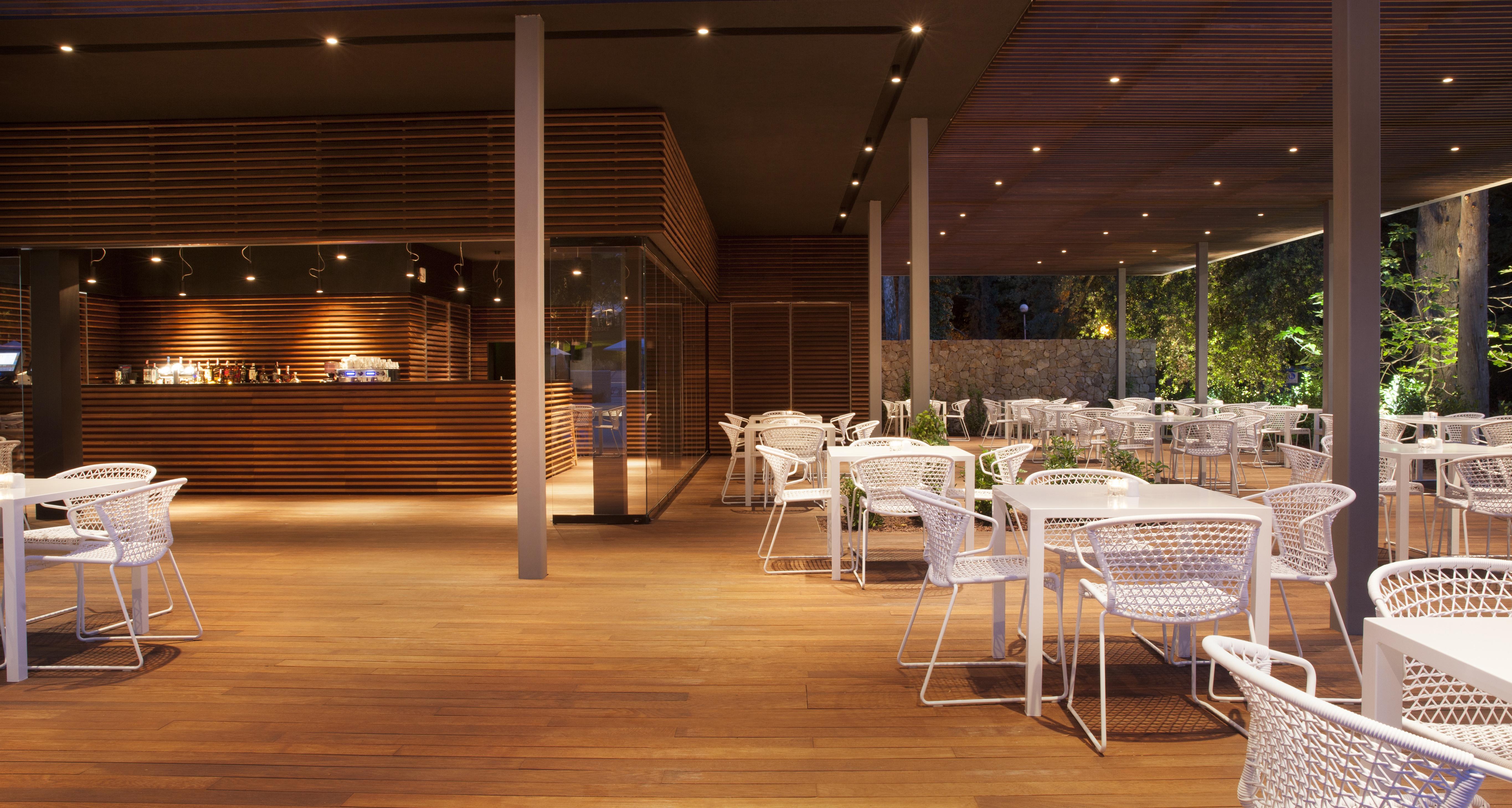 Lone Hotel By Maistra Collection Ровин Екстериор снимка Restaurant